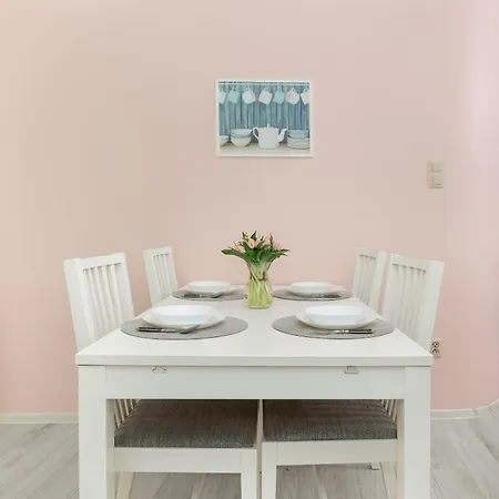 Lejlighed Komfortowy Apartament Z Tarasem Blisko Plazy Z Dodatkowymi Udogodnieniami W Pobierowie By Noclegi Renters *