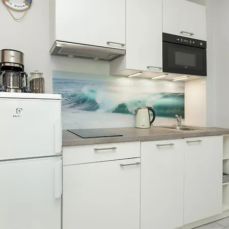Komfortowy Apartament Z Tarasem Blisko Plazy Z Dodatkowymi Udogodnieniami W Pobierowie By Noclegi Renters
