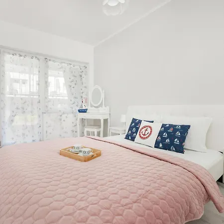 Komfortowy Apartament Z Tarasem Blisko Plazy Z Dodatkowymi Udogodnieniami W Pobierowie By Noclegi Renters Lejlighed