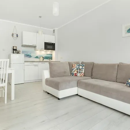 Komfortowy Apartament Z Tarasem Blisko Plazy Z Dodatkowymi Udogodnieniami W Pobierowie By Noclegi Renters * Pobierowo