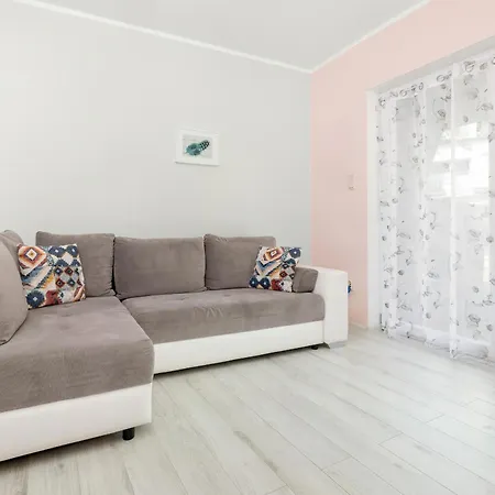 Komfortowy Apartament Z Tarasem Blisko Plazy Z Dodatkowymi Udogodnieniami W Pobierowie By Noclegi Renters Lejlighed Pobierowo