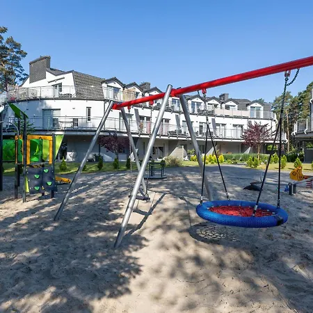 Komfortowy Apartament Z Tarasem Blisko Plazy Z Dodatkowymi Udogodnieniami W Pobierowie By Noclegi Renters