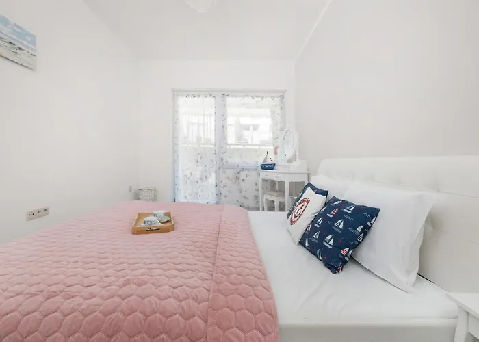 Lesna - Basen & Kort Tenisowy - Z Parkingiem I Tarasem By Rent Like 公寓