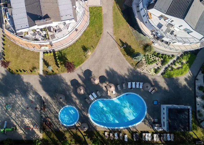 公寓 Lesna - Basen & Kort Tenisowy - Z Parkingiem I Tarasem By Rent Like *